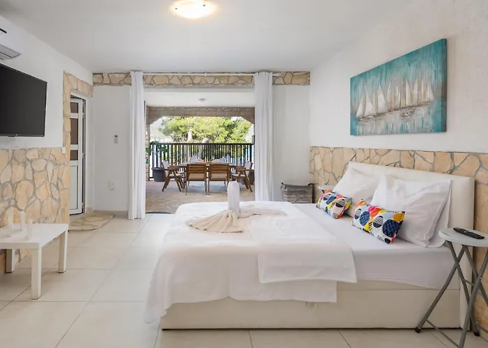 Estella Villa Apartments
