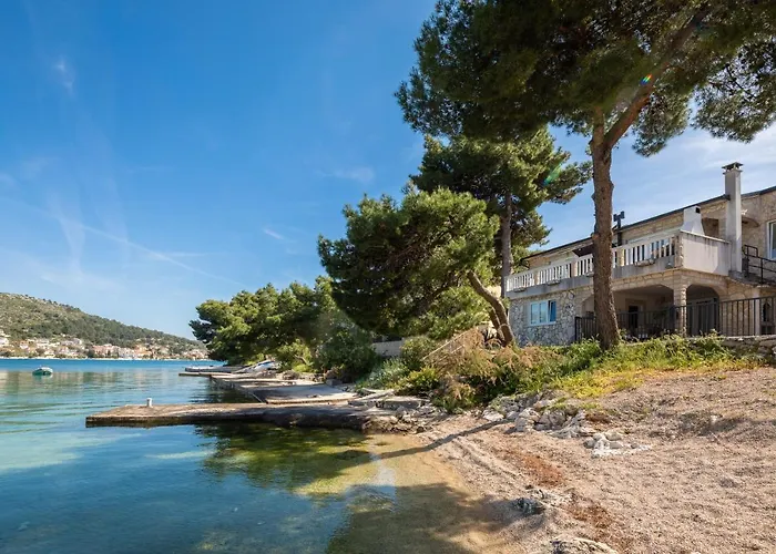 Estella Villa Apartments
