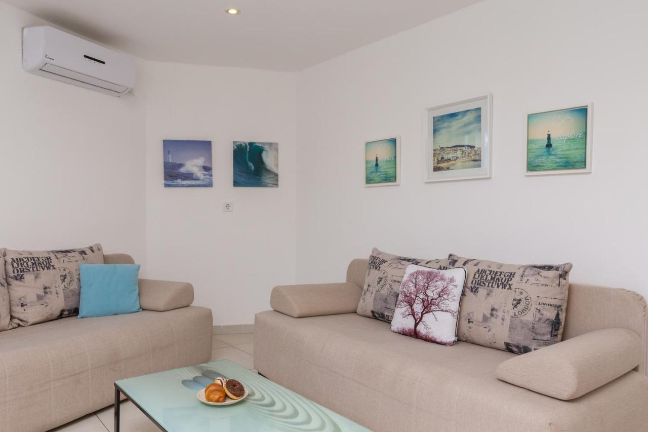 Estella Apartment *